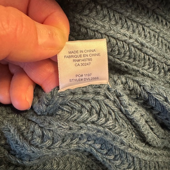 Brochu Walker Sweater Wool cashmere Blend. Style # DVL2568 - Picture 12 of 13